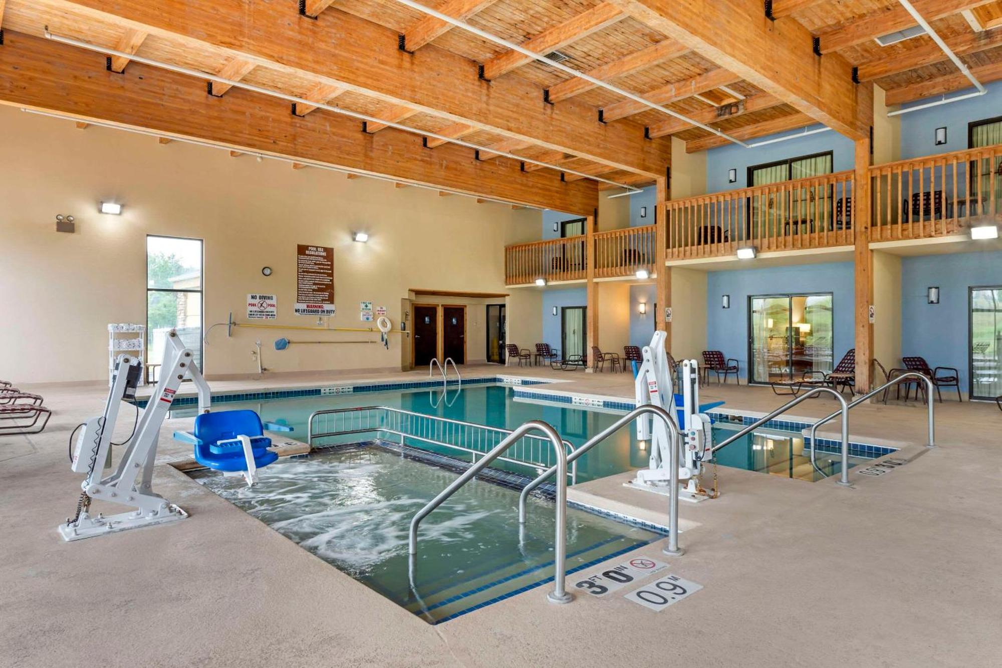 Comfort Inn & Suites Black River Falls I-94 Dış mekan fotoğraf