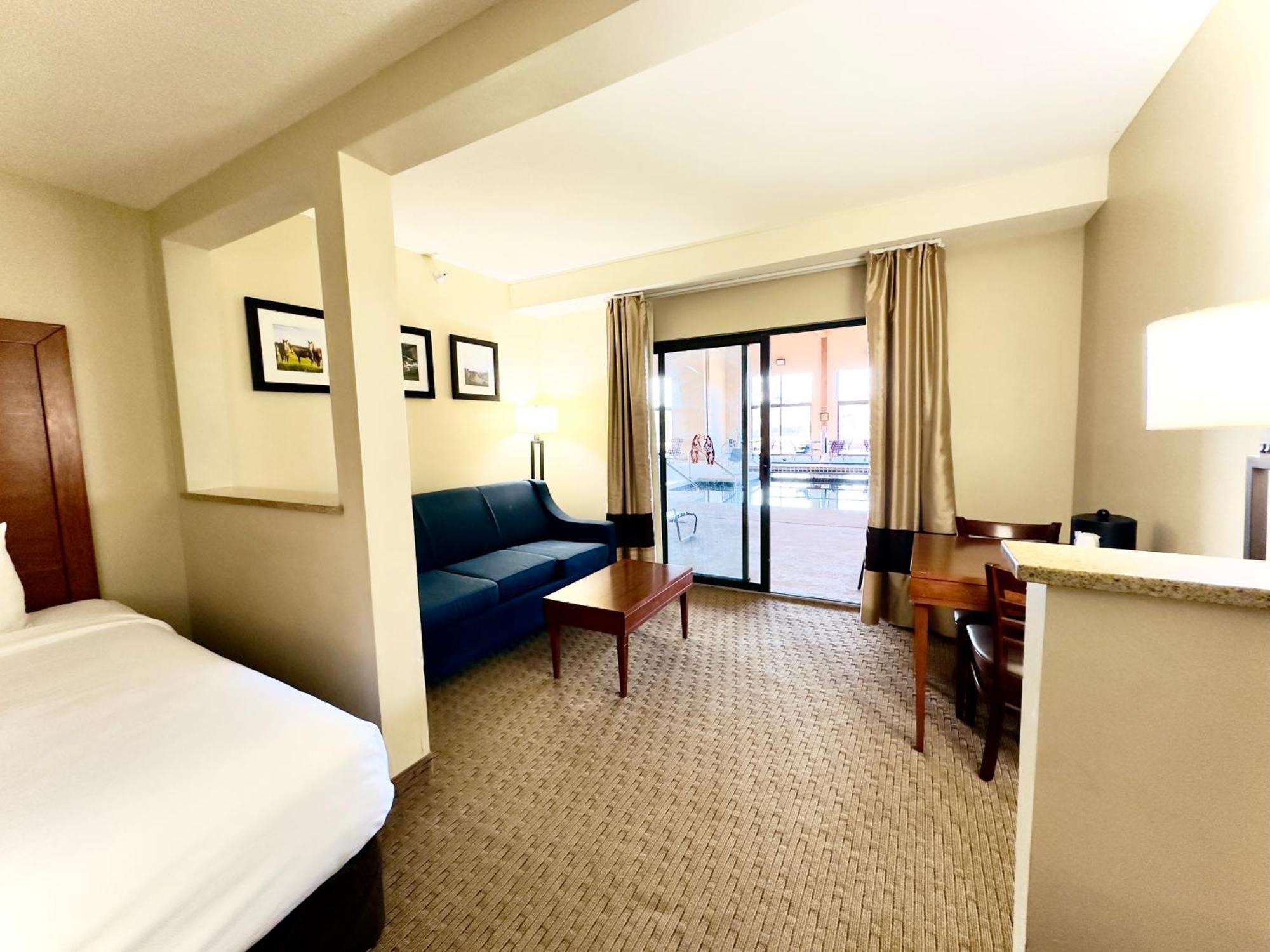 Comfort Inn & Suites Black River Falls I-94 Dış mekan fotoğraf
